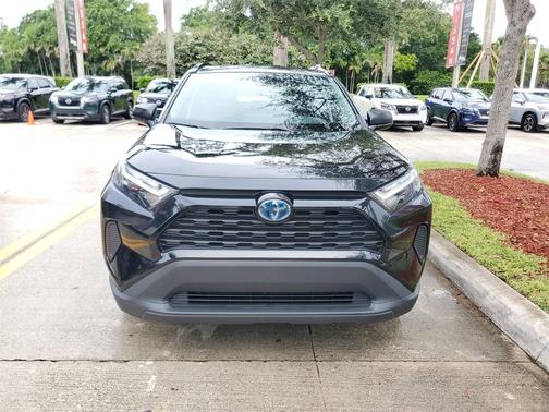 2024 Toyota RAV4 Hybrid LE