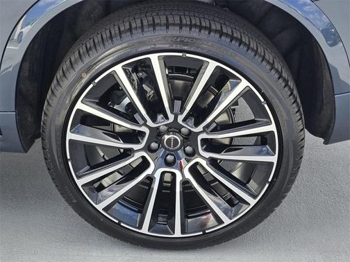 2025 Volvo XC90 B6 Plus 6-Seater
