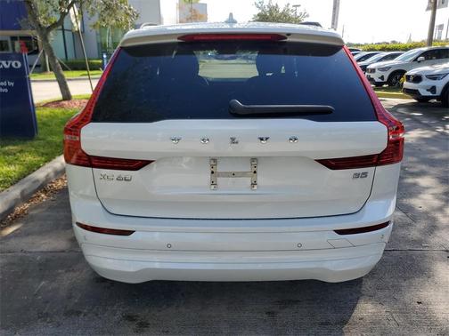 2023 Volvo XC60 B5 Core