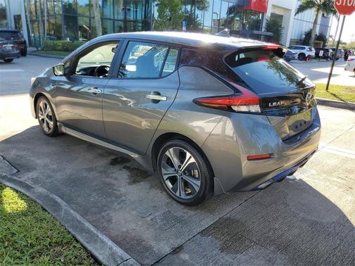 2021 Nissan Leaf SV