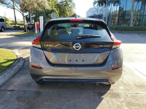 2021 Nissan Leaf SV