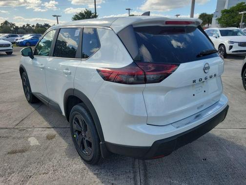 Everest White P 2026 Nissan Rogue SV