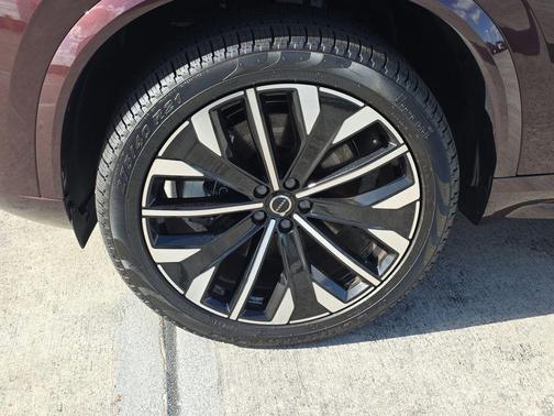 Red Metallic 2026 Volvo XC90 Plug-In Hybrid T8 Core