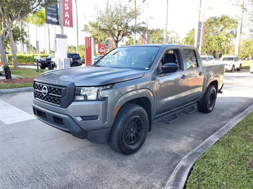 2022 Nissan Frontier S