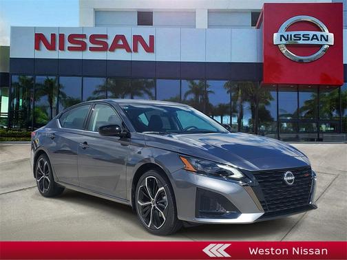 2025 Nissan Altima SR