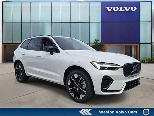 2026 Volvo XC60 T8 PLUS