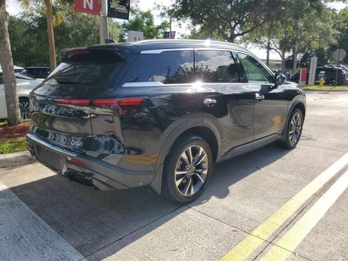 Mineral Black 2023 INFINITI QX60 Luxe