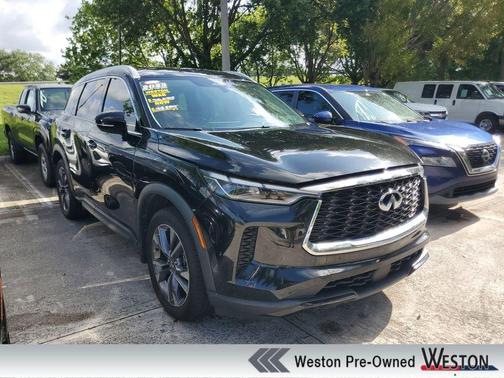 Mineral Black 2023 INFINITI QX60 Luxe