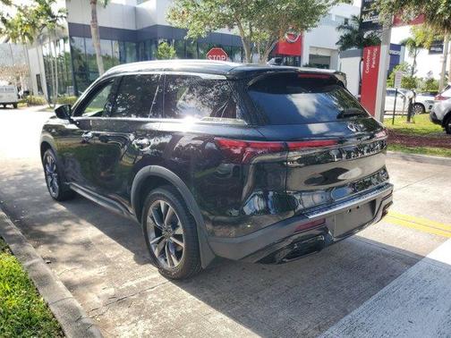 Mineral Black 2023 INFINITI QX60 Luxe