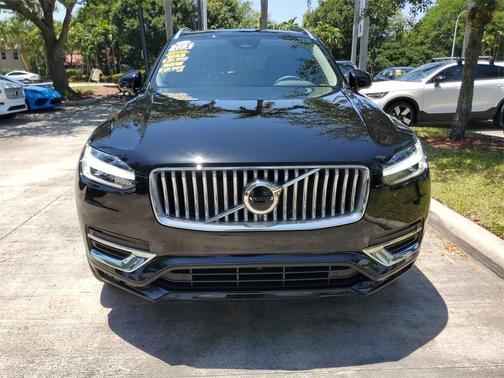 2024 Volvo XC90 B5 Core Bright Theme