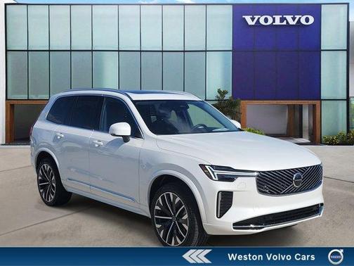 2026 Volvo XC90 B5 Core