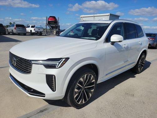 2026 Volvo XC90 B5 Core