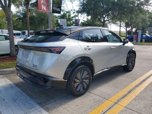 2t Slv Blk Roof 2024 Nissan ARIYA ENGAGE