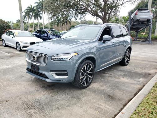 2023 Volvo XC90 B6 Plus 7-Seater