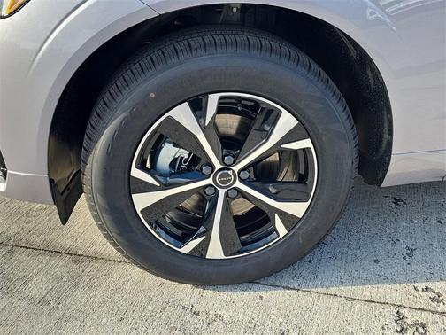 2026 Volvo XC60 B5 Core