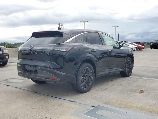 Black 2026 Nissan Murano Platinum