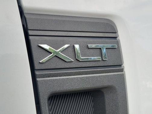 Oxford White 2023 Ford Maverick XLT