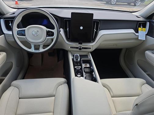 2026 Volvo XC60 B5 Ultra