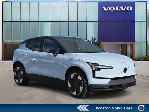 2026 Volvo EX30 Twin Motor Plus