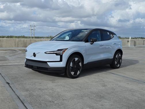 2026 Volvo EX30 Twin Motor Plus