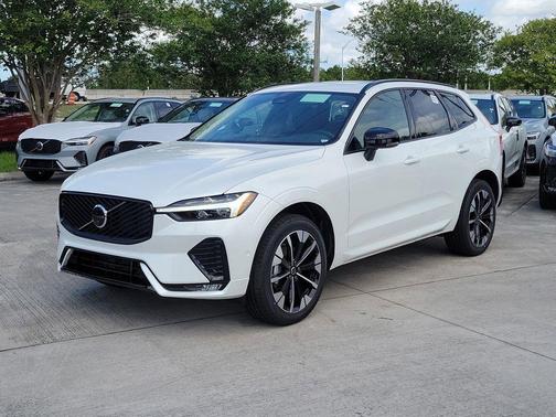 Crystal White 2026 Volvo XC60 B5 Plus