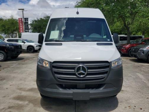 2025 Mercedes-Benz Sprinter 2500 144 WB
