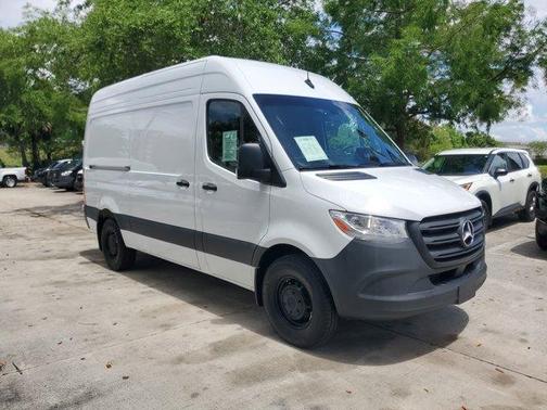 2025 Mercedes-Benz Sprinter 2500 144 WB