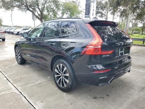 2025 Volvo XC60 B5 Core
