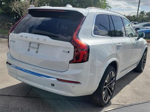 2026 Volvo XC90 B6 Ultra 7-Seater