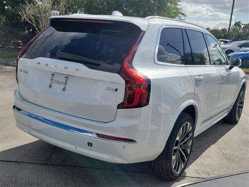 2026 Volvo XC90 B6 Ultra 7-Seater