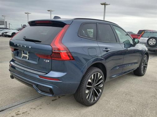 2026 Volvo XC60 Plug-In Hybrid T8 Ultra
