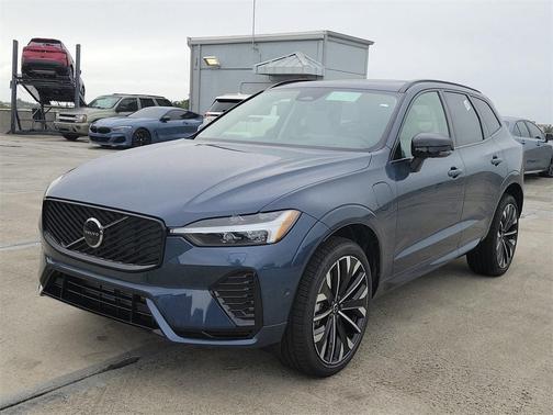 2026 Volvo XC60 Plug-In Hybrid T8 Ultra