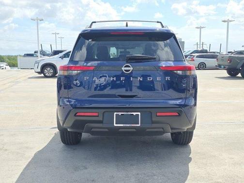 Deep Ocean Blue 2026 Nissan Pathfinder SV