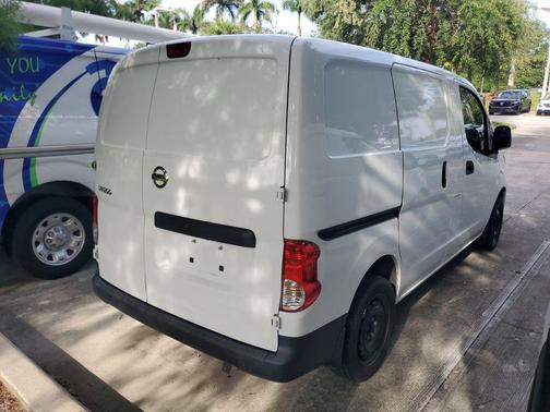 Fresh Powder 2021 Nissan NV200 S
