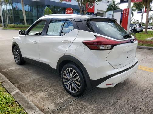 2023 Nissan Kicks SV