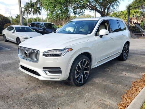 2023 Volvo XC90 B6 Plus 7-Seater