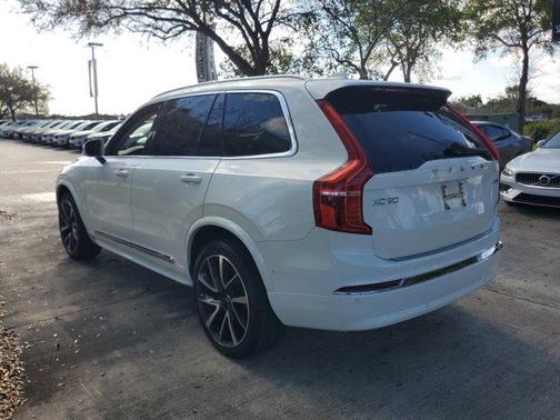 2023 Volvo XC90 B6 Plus 7-Seater