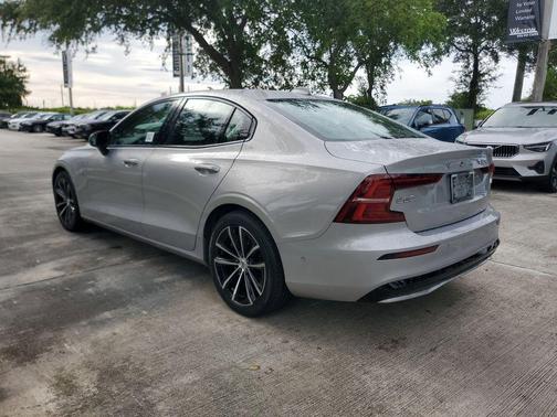 Silver 2023 Volvo S60 Recharge Plug-In Hybrid T8 Plus Dark Theme