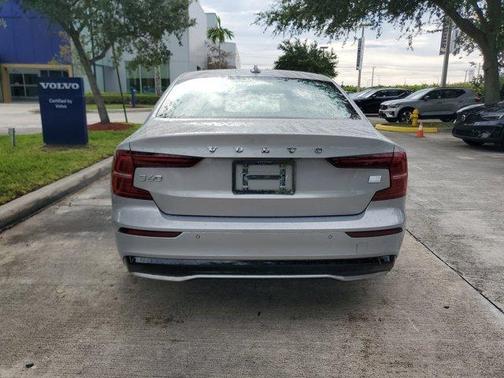 Silver 2023 Volvo S60 Recharge Plug-In Hybrid T8 Plus Dark Theme
