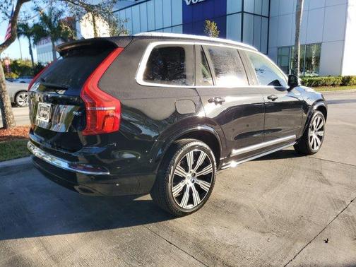 2024 Volvo XC90 B6 Ultimate Bright Theme 7-Seater