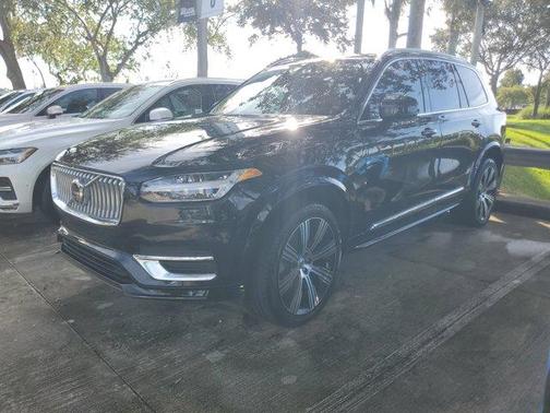 2024 Volvo XC90 B6 Ultimate Bright Theme 7-Seater
