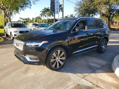 2024 Volvo XC90 B6 Ultimate Bright Theme 7-Seater