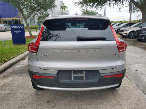 Silver 2023 Volvo XC40 B5 Plus Bright Theme