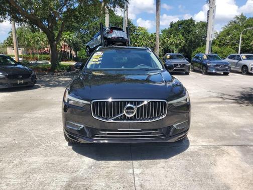 Onyx Black Metallic 2021 Volvo XC60 T6 Inscription