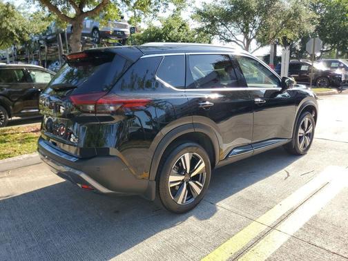 Black 2023 Nissan Rogue SL
