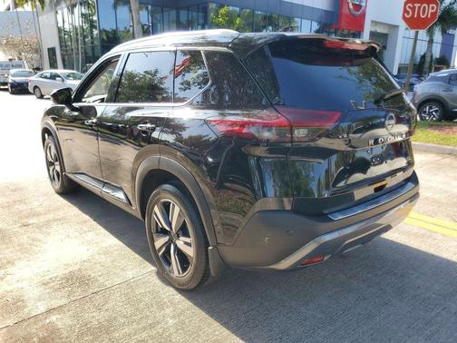 Black 2023 Nissan Rogue SL