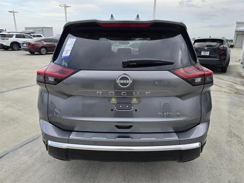 2025 Nissan Rogue Platinum