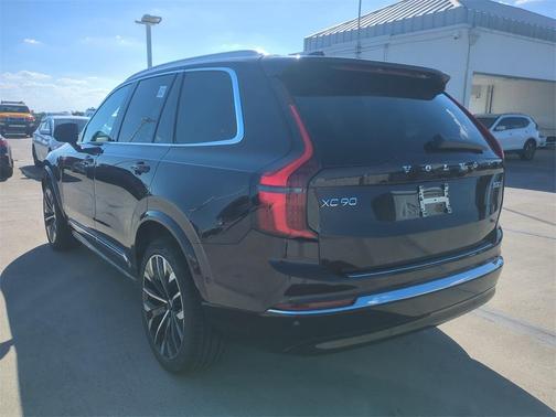 2026 Volvo XC90 B5 Plus 7-Seater