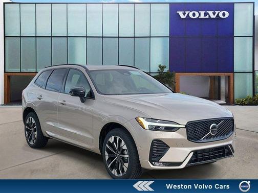 Bright 2026 Volvo XC60 B5 Plus
