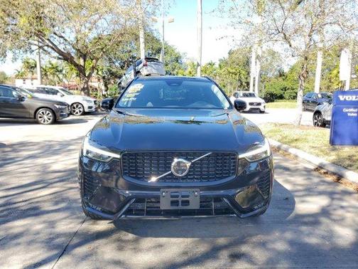 2025 Volvo XC60 B5 Plus